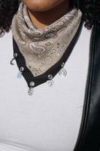 Foulard à charms personnalisable